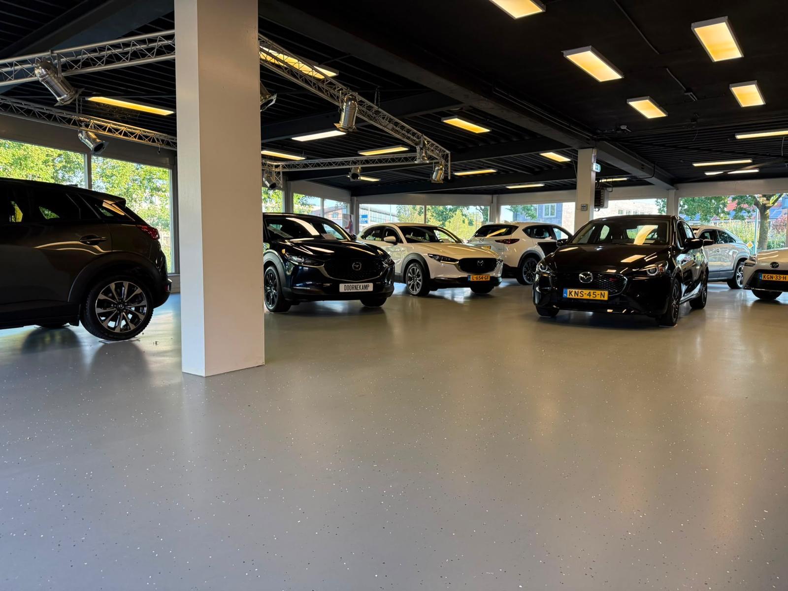 Epoxyvloer Autobedrijf Car Prof Leusden – 250 m²
